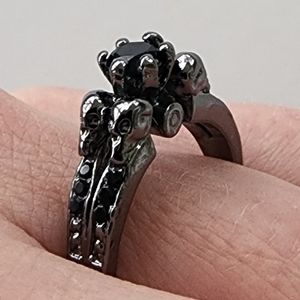 💀 Gothic Black Skull Ring